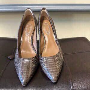 WOMEN'S ELLE TAHARI LEATHER SNAKESKIN EMBOSSED DARK GREY LEATHER PUMPS